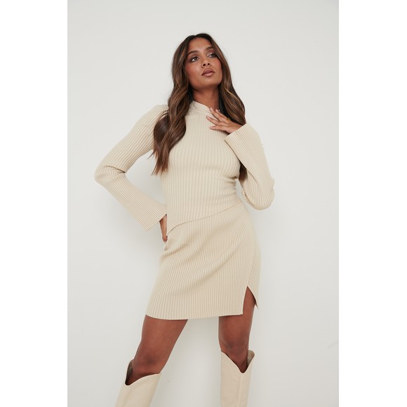 Pretty Lavish Lakelyn Backless High Neck Knit Top