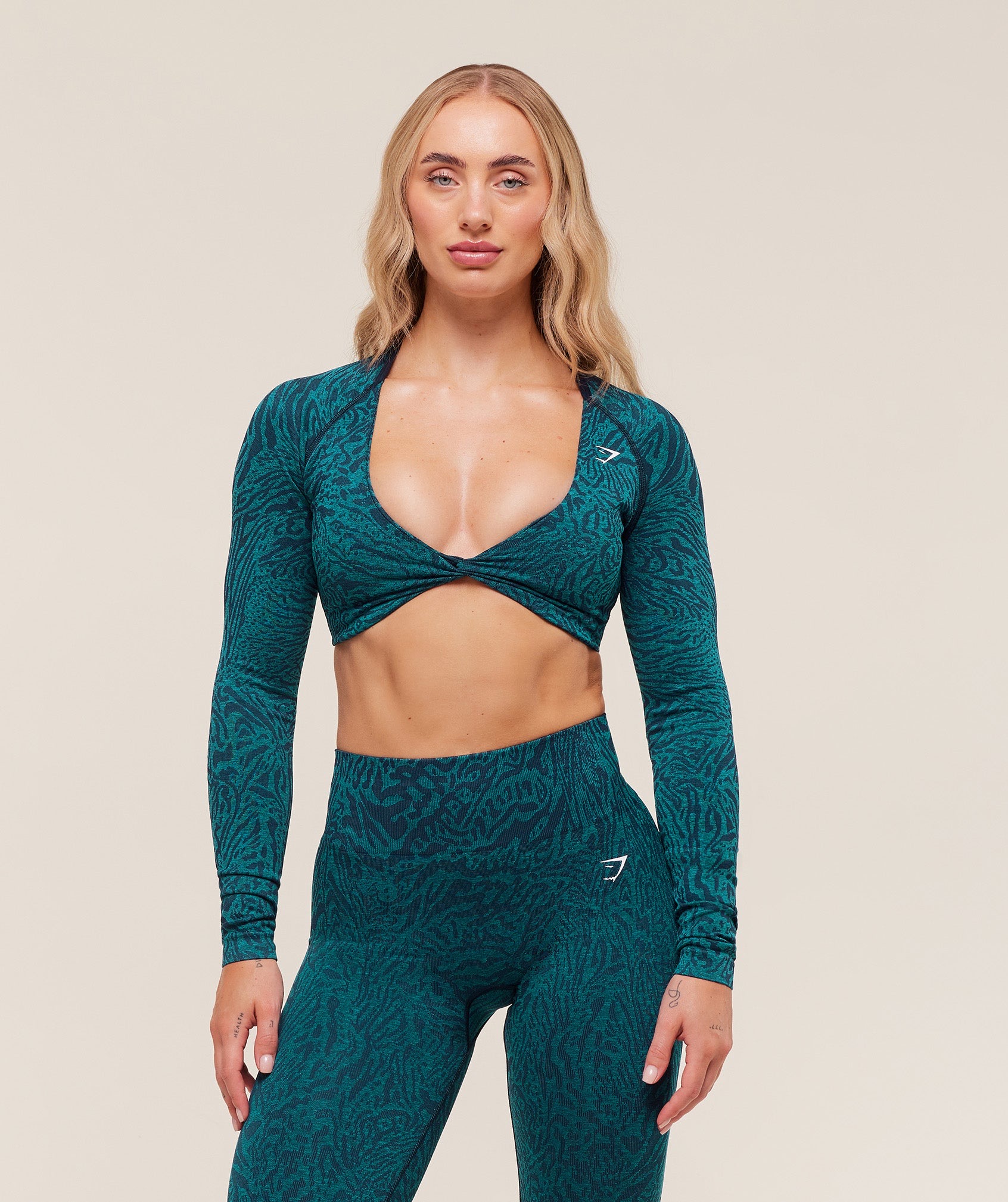 Adapt Animal Long Sleeve Crop Top 长袖短款上衣
