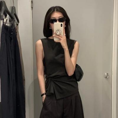 纽结上衣