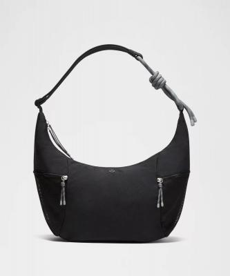 Slouchy Sling 牛角包 13L