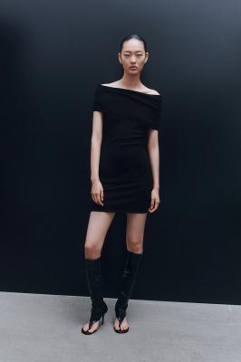 x WARDROBE.NYC 一字肩小黑裙