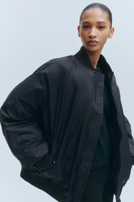 x WARDROBE.NYC 羽绒夹克