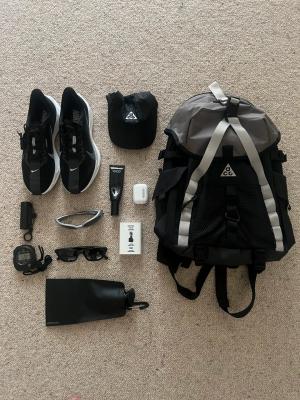 ACG Logo 户外登山背包