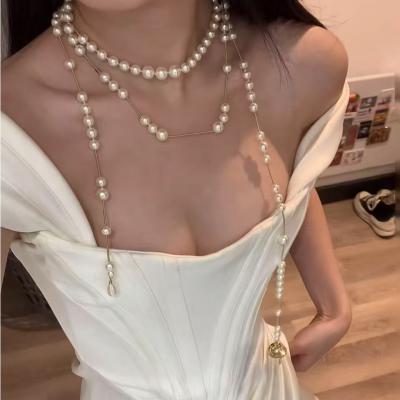 破碎珍珠项链