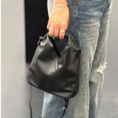 Japanese Bag 珍珠手柄小牛皮 黑色