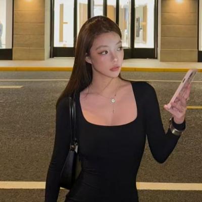 方领长袖上衣