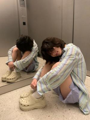泡芙厚底洞洞鞋