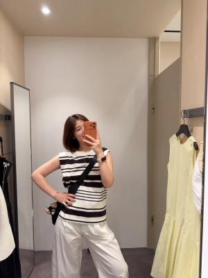 条纹针织背心