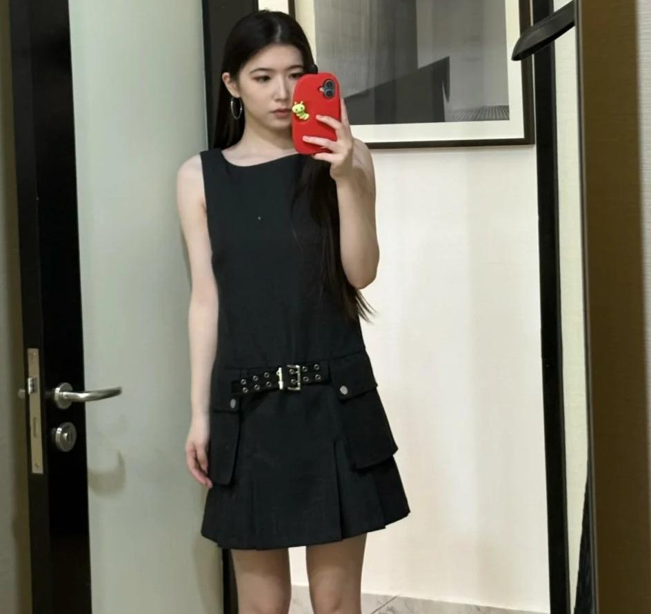 灰色腰带口袋迷你连衣裙