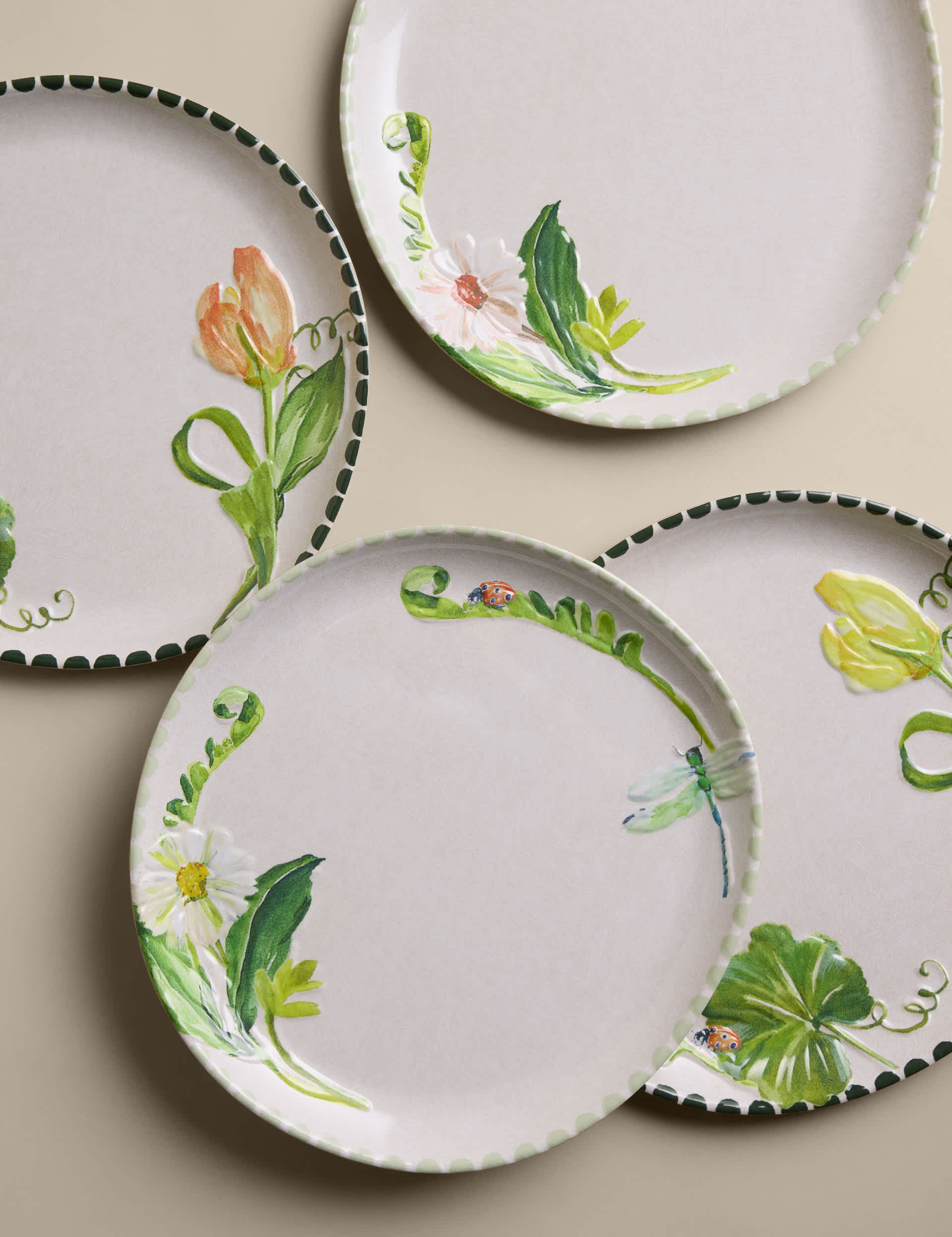 Set of 4 Floral Picnic Dinner Plates