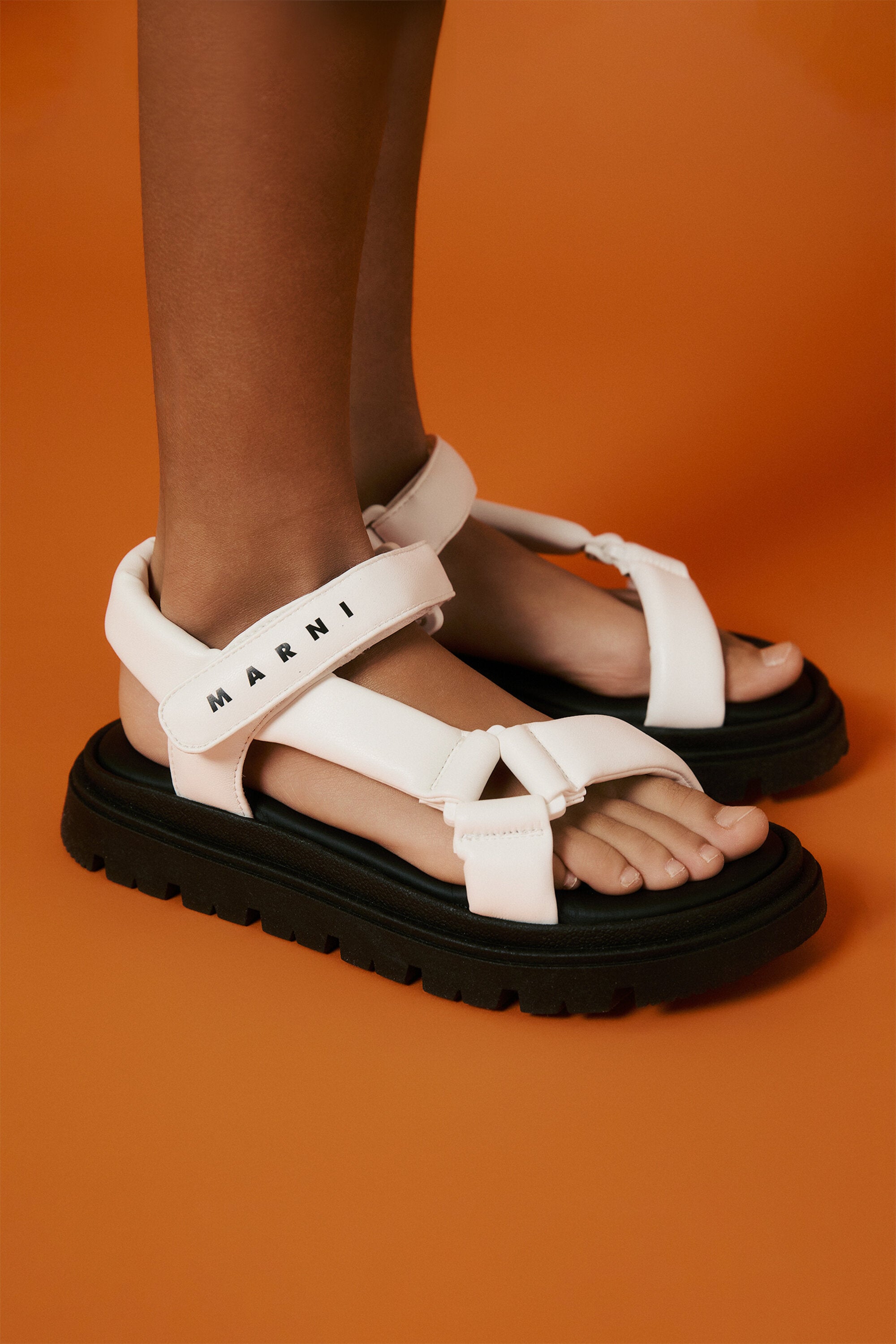 Marni 厚底凉鞋 白