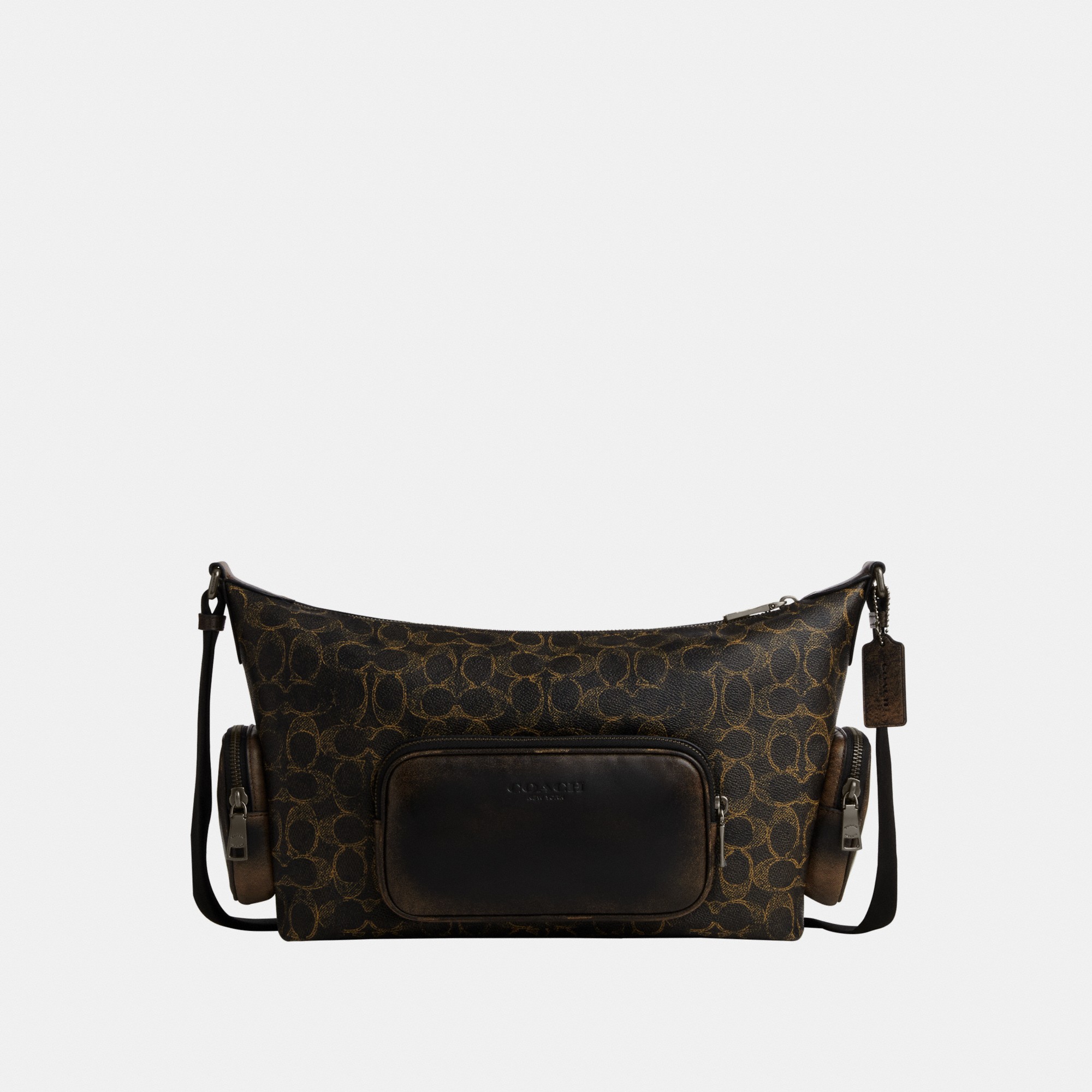 Coach Finn 多口袋 Signature 斜挎包