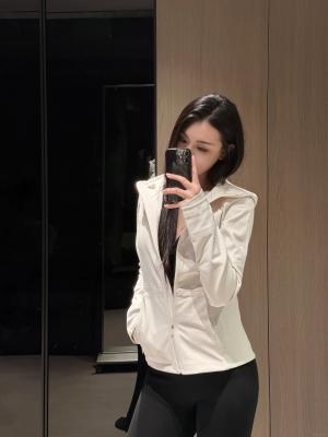 Lululemon Cross Chill 女士运动夹克
