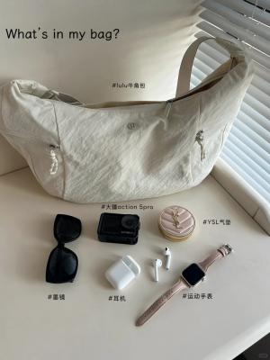 Slouchy牛角包中号 骨白