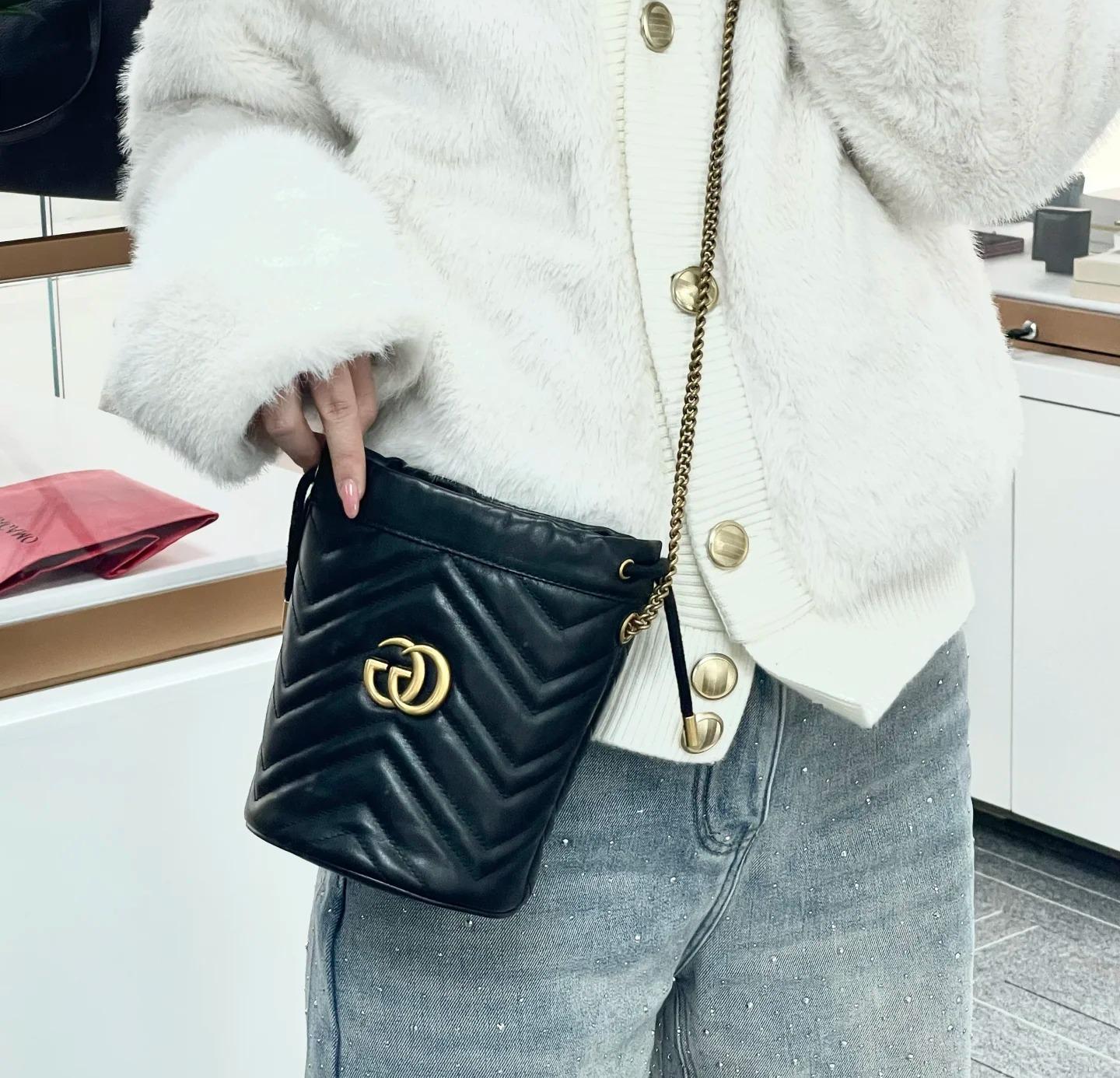 Gucci GG Marmont 绗缝皮革水桶包