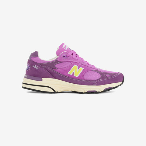 993