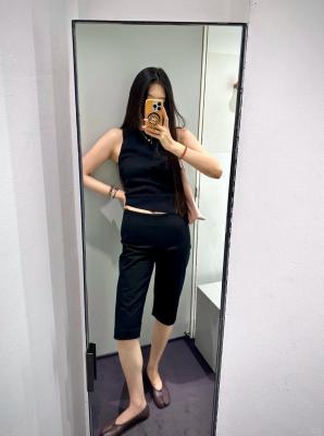 DE 黑色修身短裤