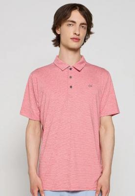 浅红色Polo 衫