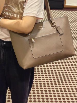 COACH Station Tote 手袋