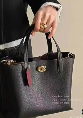 COACH Willow Tote 24 手提包
