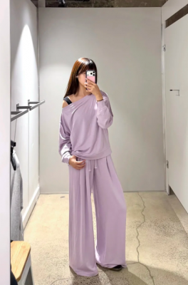 Lululemon BeCalm 宽松船领长袖衫
