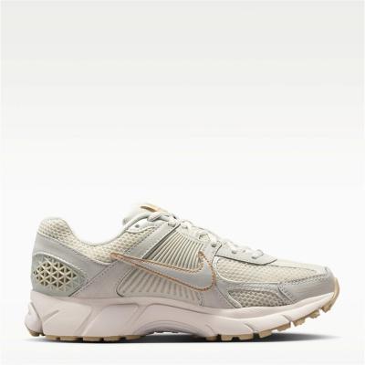 Nike Zoom Vomero 5 跑步运动鞋