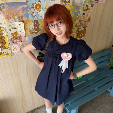 Hello Kitty娃娃领泡泡袖连衣裙