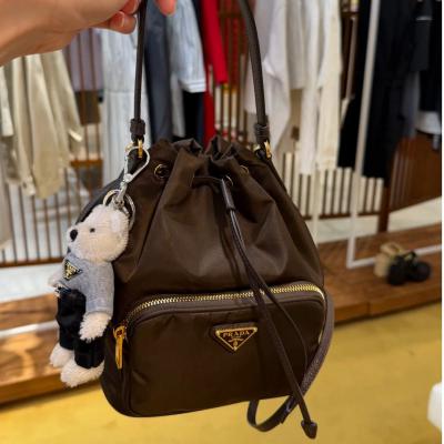 Prada Duet burnt brown Re-Nylon 水桶包