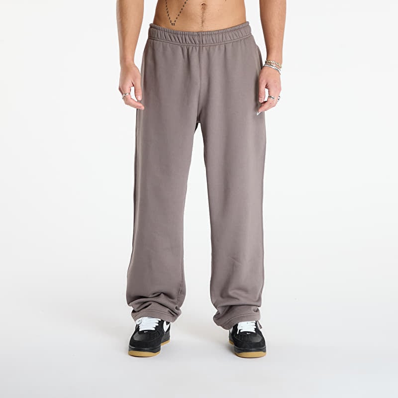 Nike Solo Swoosh Men's Fleece Open-Hem Pants 卡其