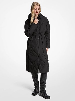 菱形绗缝羽绒服