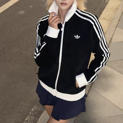 三道杠夹克