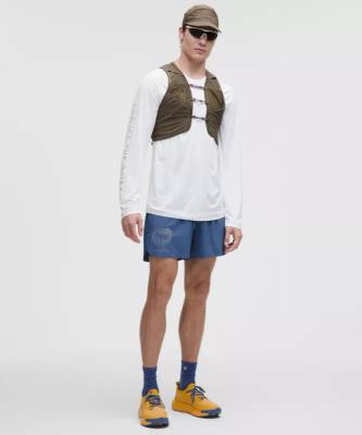 lululemon x Geoff McFetridge Fast and Free 跑步短裤 5英寸