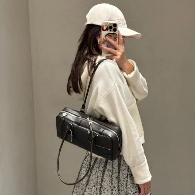 Amazona 23 漆皮手提包