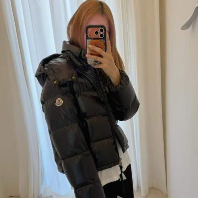 Niveole 连帽羽绒夹克