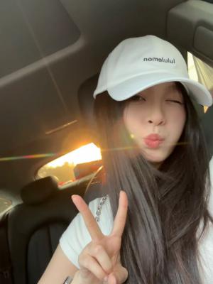 Lululemon 经典标志棒球帽