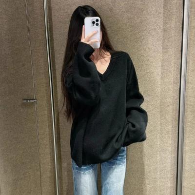 V领羊绒针织衫 黑色