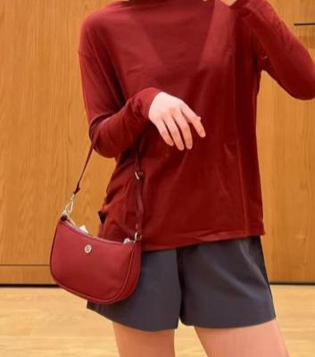 Lululemon Mini 单肩包 1L