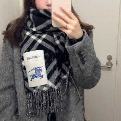 战马格纹羊毛围巾