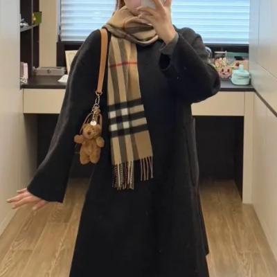 格纹羊绒围巾