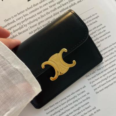 Celine Triomphe 小号亮面小牛皮翻盖钱包 黑色