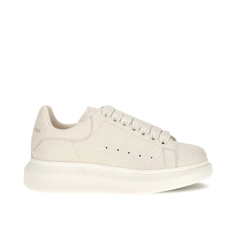 Alexander McQueen 超大款荔枝纹皮运动鞋 奶油米色 女款 37-41码
