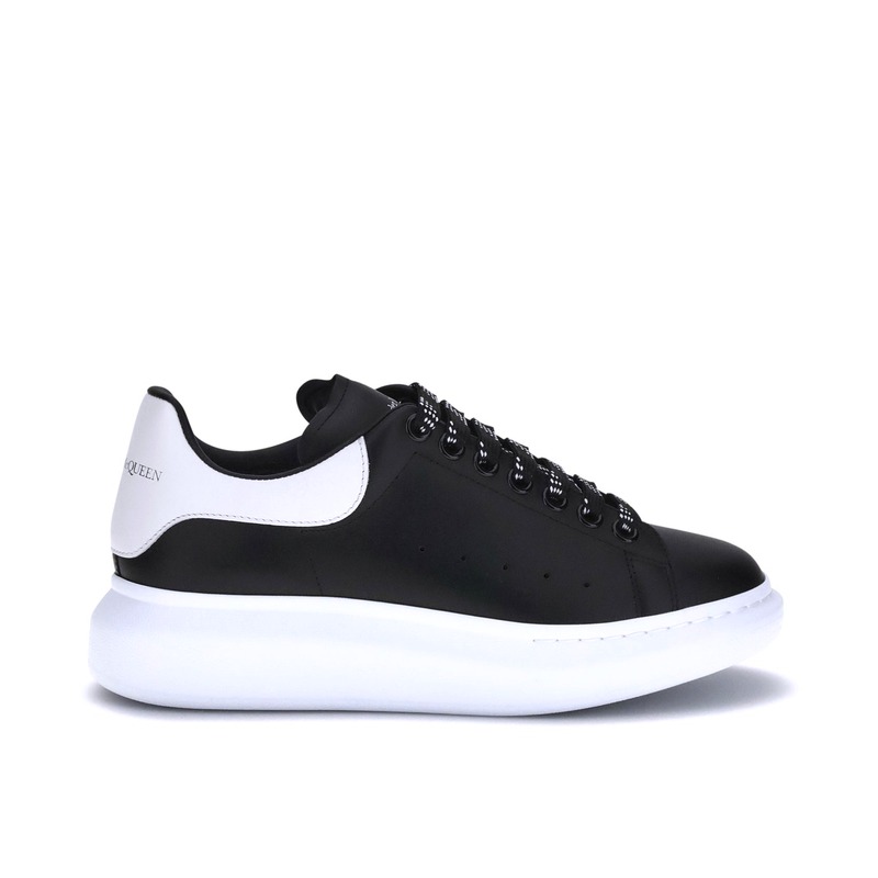 Alexander McQueen 皮革运动鞋 黑色白跟 男款 39-47码