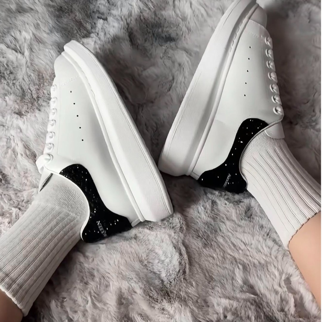 Alexander McQueen 超大廓形运动鞋 白色黑钻跟 女款 35-41码