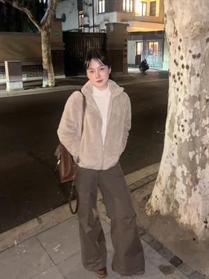 拉链摇粒绒外套
