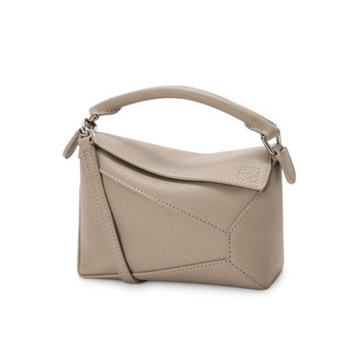 Loewe Puzzle Edge Mini 皮包 Clay 色 均码