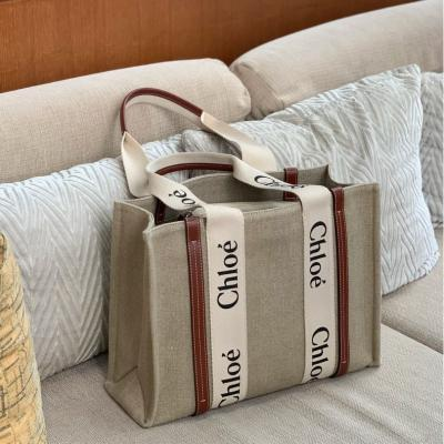 Woody 米色帆布中号手袋