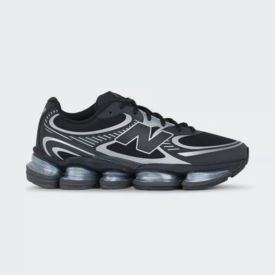 New Balance 2000黑色运动鞋