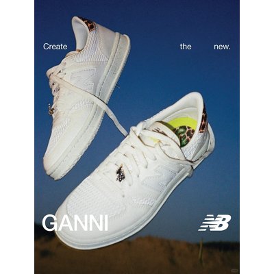 GANNI x New Balance T500 联名运动鞋 Egret