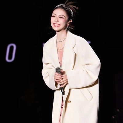 Max Mara女款Madame白色羊毛羊绒大衣
