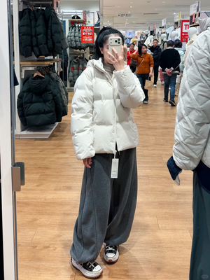 无绗缝羽绒服